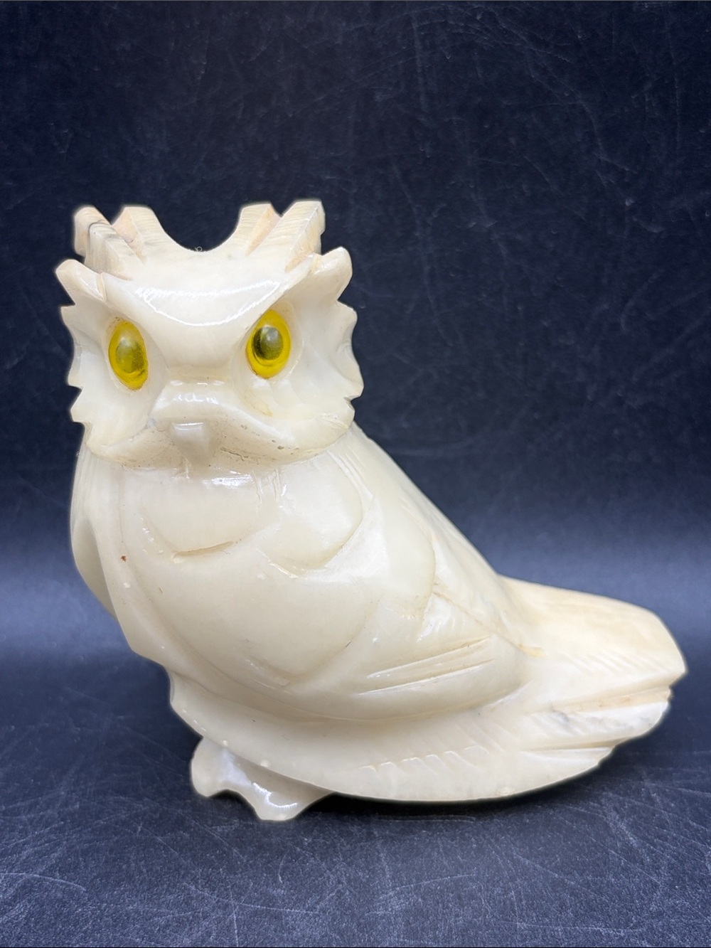 Vintage Hand Carved Mexican Onyx Calcite Alabaster Stone Yellow Eyed Owl Figure
